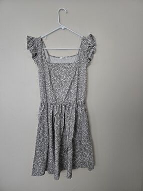 Square-Neck Gray Floral Midi Dress with Flutter Sleeves